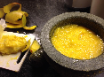 Voedselzandloper scones met mango-confiture