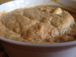 Voedselzandloper kaassoufflé met champignons