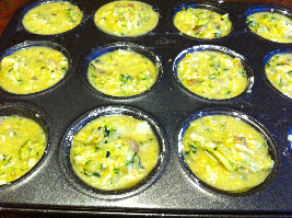 Muffins van rode linzen, courgette pastinaak en parmezaan